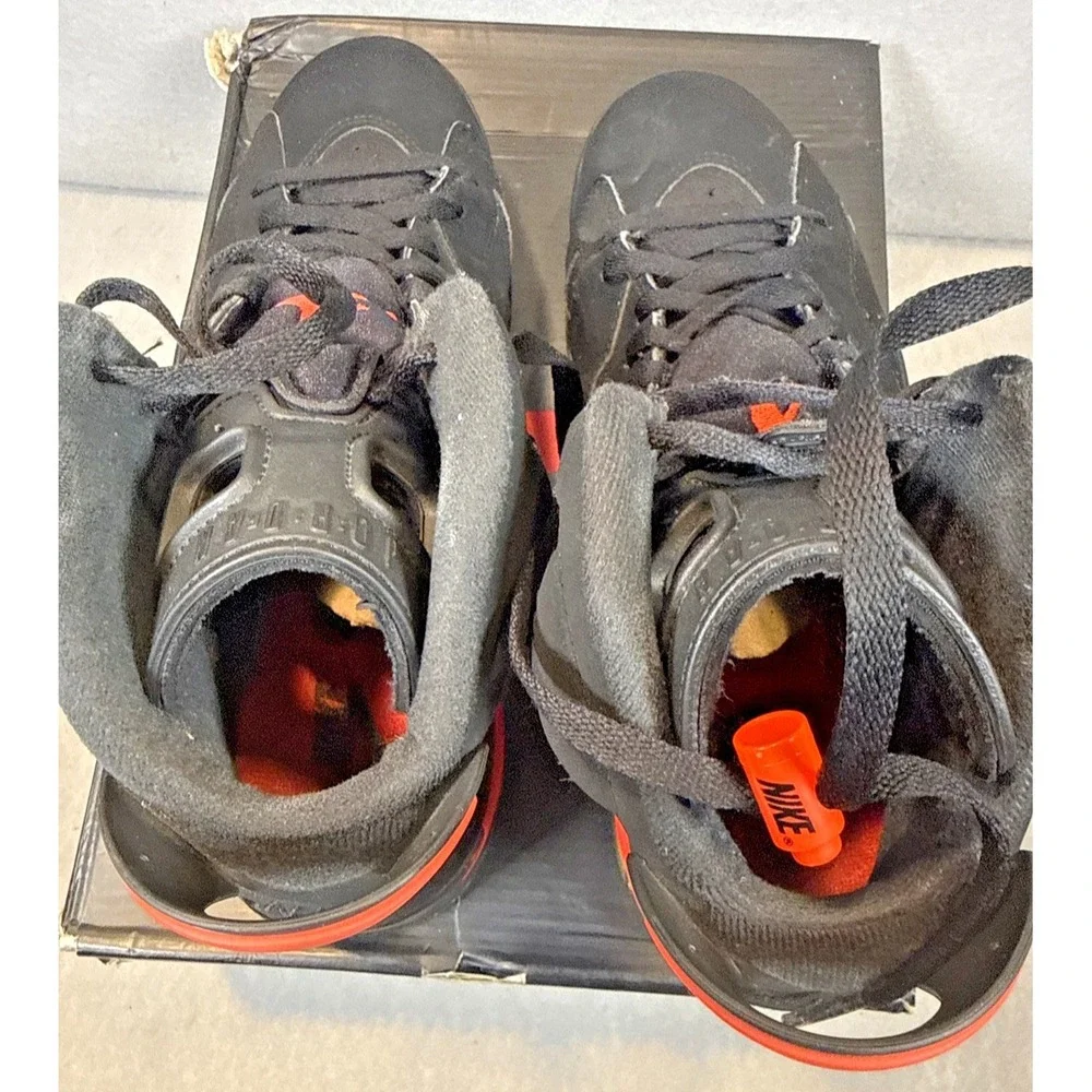 Jordan 6 Retro Black Infrared (2019) - Size 9.5 384664-060 Original box included